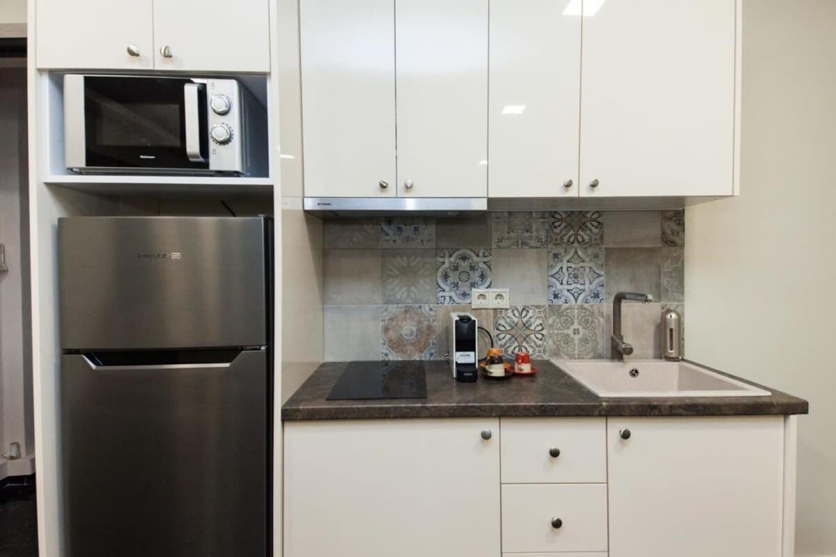 Apartment Charming Athinas House With Modern Touches Athens